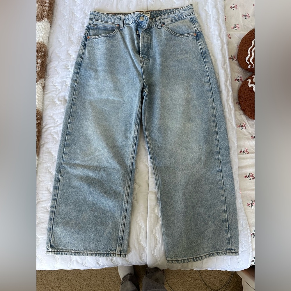 We The Free Wide Leg Jeans, Size 31 - Picture 2 of 5